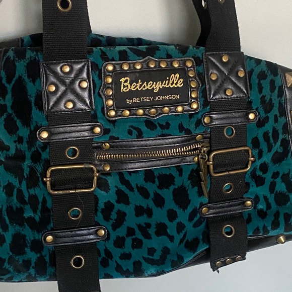 BETSEY JOHNSON Betseyville Leopard Print Bag - Picture 3 of 4